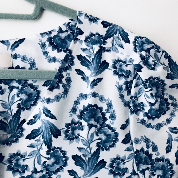 NWT LOFT Long-sleeve Floral Blouse, Size L - Picture 5 of 7